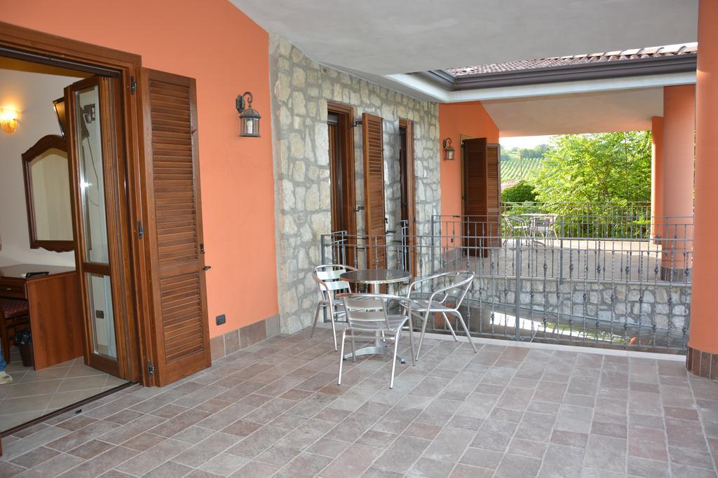Pinus Rooms Беневенто Екстериор снимка