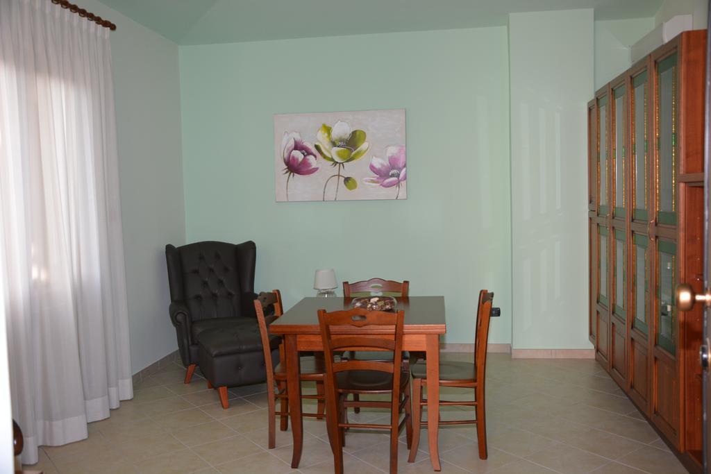 Pinus Rooms Беневенто Екстериор снимка